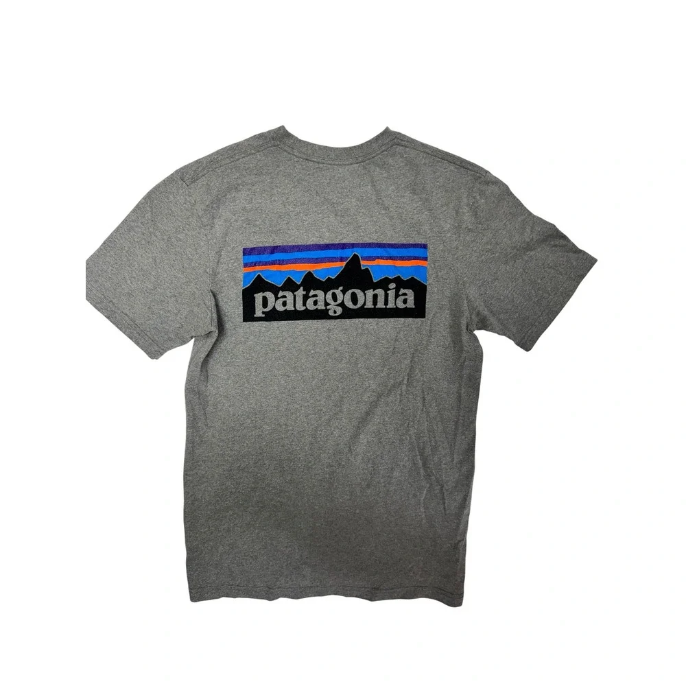 Patagonia Mens P-6 Logo Responsibili-Tee Gray T-Shirt Small Big Logo